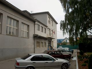 320px-Hlohovec_komenskeho_gympel.jpg